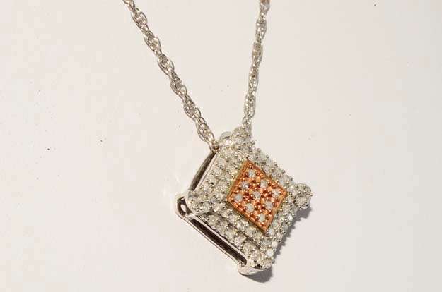 ***IN STOCK!!!***REAL STONES!!!**.40CT NATURAL DIAMOND CLUSTER NECKLACE GORGEOUS