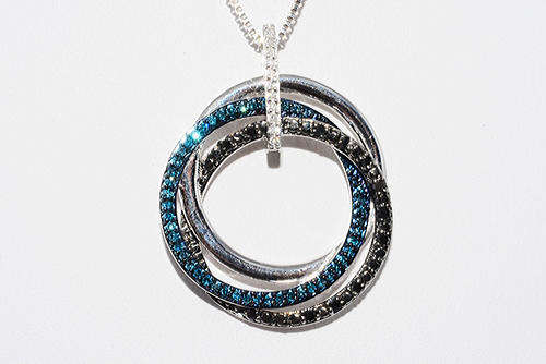 .43CT BLUE, WHITE & BLACK DIAMOND CLUSTER CIRCULAR NECKLACE GORGEOUS