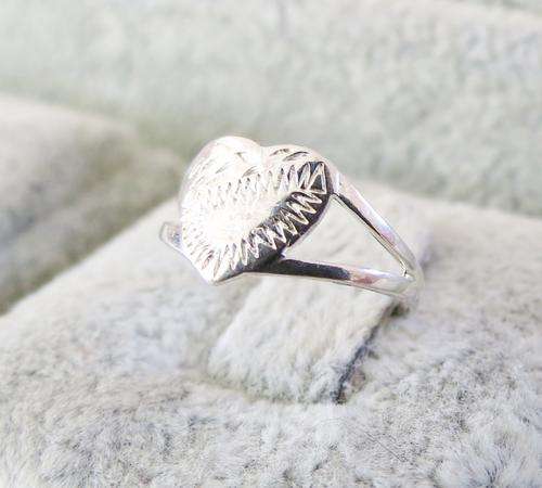 ***IN STOCK*** SOLID STERLING SILVER BABY ENGRAVING RING SIZE 3.5