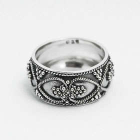 ***IN STOCK*** SOLID STERLING SILVER BALI RING SIZE 8