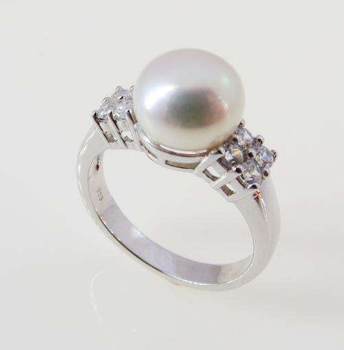 ***IN STOCK!!*** GORGEOUS REAL PEARL SOLID STERLING SILVER STAMPED 925 RING