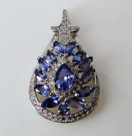 ***IN STOCK!!*** LOVELY REAL TANZANITE GEMSTONES SOLID STERLING SILVER STAMPED 925 PENDANT