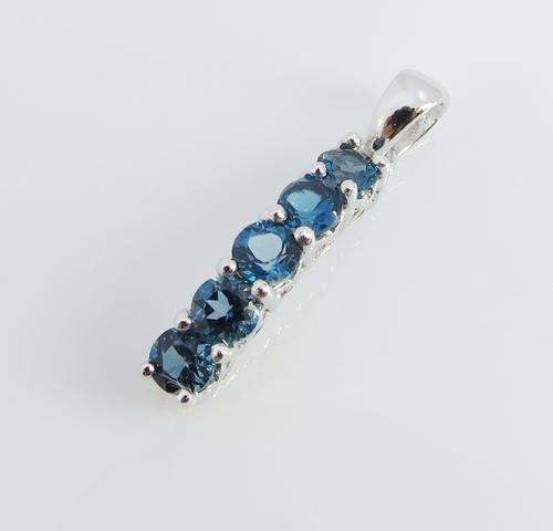 ***IN STOCK!!*** LOVELY REAL LONDON TOPAZ GEMSTONES SOLID STERLING SILVER STAMPED 925 PENDANT