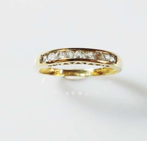 ***IN STOCK***9CT GOLD RING SET WITH CZ SIZE 7