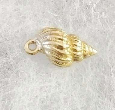 ***IN STOCK!!*** 9CT SOLID GOLD CHARM SEASHELL