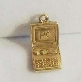 ***IN STOCK!!*** 9CT SOLID GOLD CHARM COMPUTER