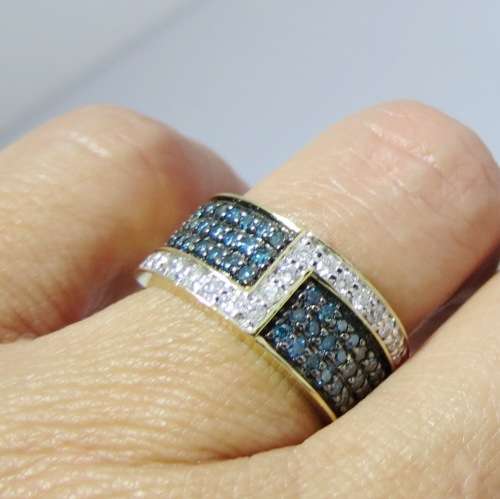 ***IN STOCK***1.00CT DIAMOND BRIDAL ENGAGEMENT BLUE AND WHITE DIAMOND DRESS RING