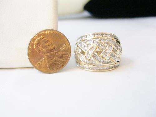 **IN STOCK!!** REAL STONES!!** 10K YELLOW GOLD 1.0 CT. BAGUETTE & ROUND DIAMOND WIDE BAND CHANNEL