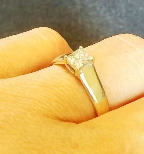 "IN STOCK"   "CERTIFIED VALUE R55 900!!!"  Genuine 18K WHITE Gold 0.55ct diamond engagement ring