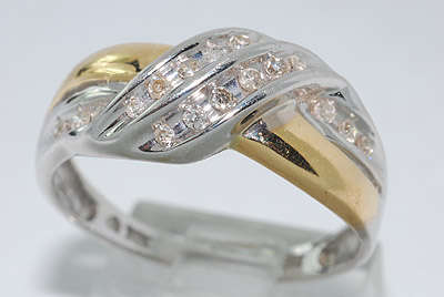***R13 650*** .14CT MULTI TONE ROUND CUT DIAMOND RING BEAUTIFUL