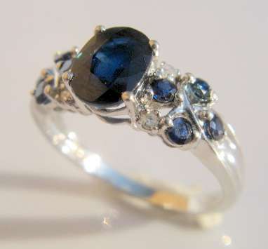 ***R23 550*** 9CT WHT GOLD SAPPHIRE & DIAMOND RING SIZE P