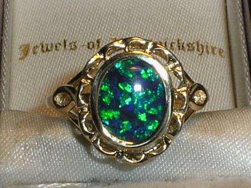 BEAUTIFUL 9CT GOLD BLACK OPAL SOLITAIRE RING - P