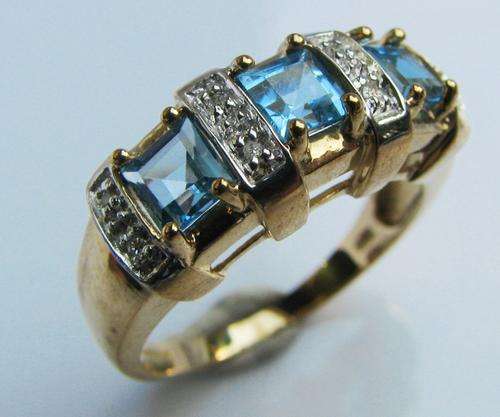 SUPERB 9CT GOLD TOPAZ & DIAMOND RING SIZE P