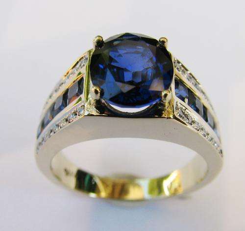 ***R44 000*** Solid 2.95CT 14Kt Gold Clean Blue Sapphire Diamond Ring