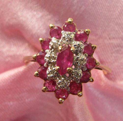 ***R15 200*** 9CT SOLID GOLD STUNNING SAPPHIRE &.25CT DIAMOND RING