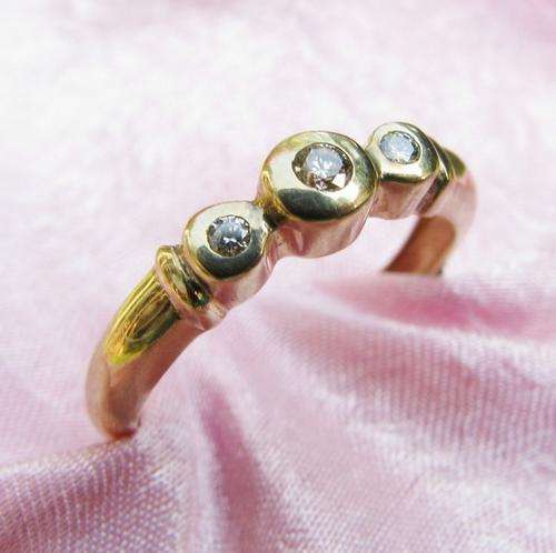 ***R10 200*** 9CT GOLD REAL DIAMOND LADIES ETERNITY RING SIZE N