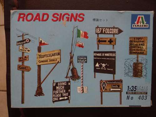 Italeri road signs