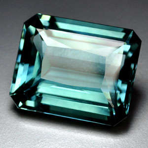 19.95ct.PALE BLUE QUARTZ OCTAGON
