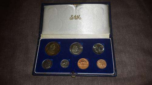 !!!!!Amazing 1967 Short Proof set!!!UNC Value:R450