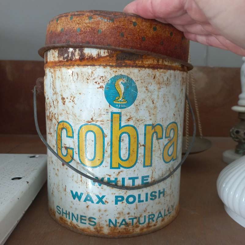Vintage Cobra polish tin