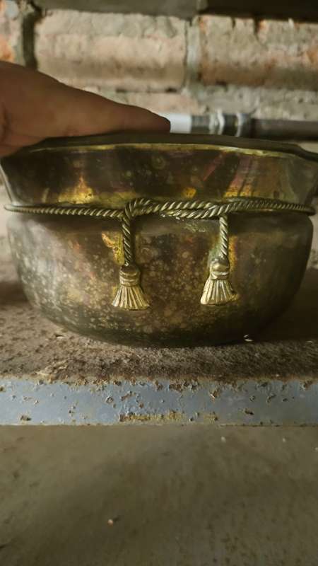 Vintage brass planter