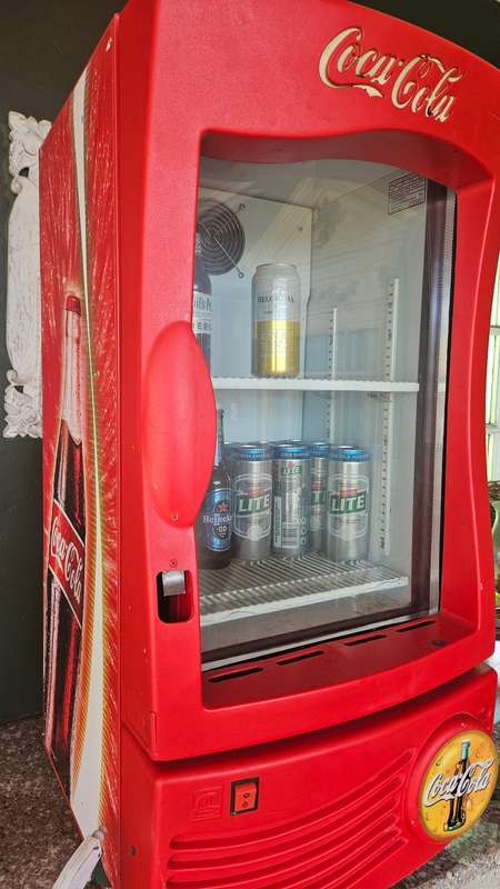 Vintage Coca Cola bar fridge ORIGINAL.