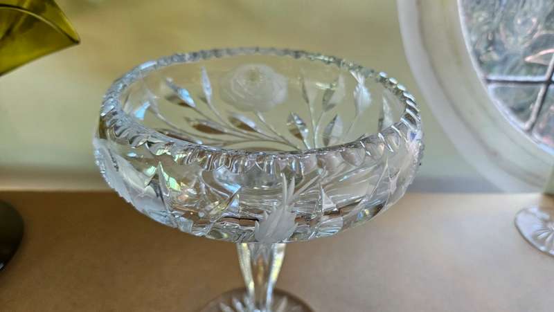 Exquisite long stem rose cut crystal glass candy bowl