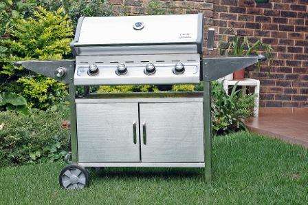 CADAC Stainless Steel 5 burner gas braai