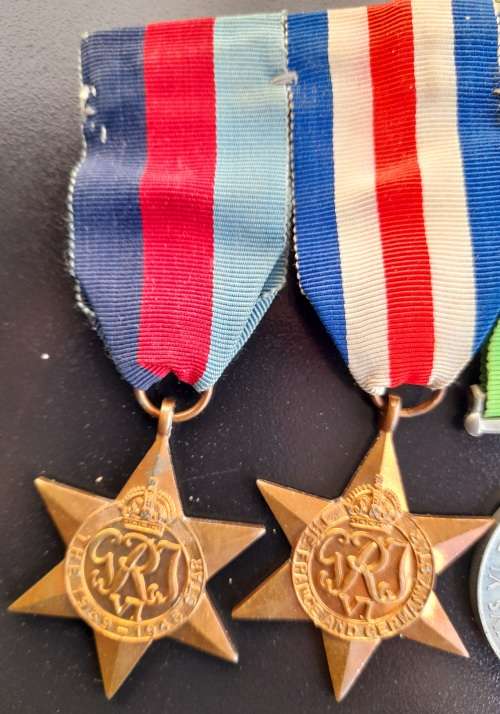 4 second world war full size medals