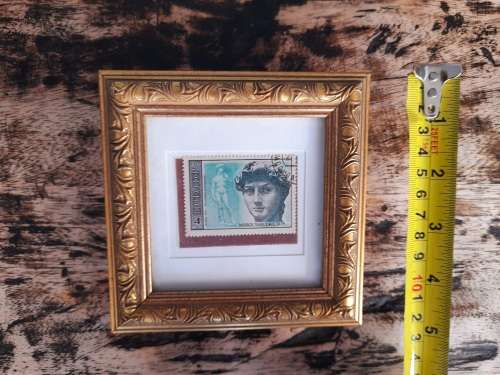 6 gilt frames