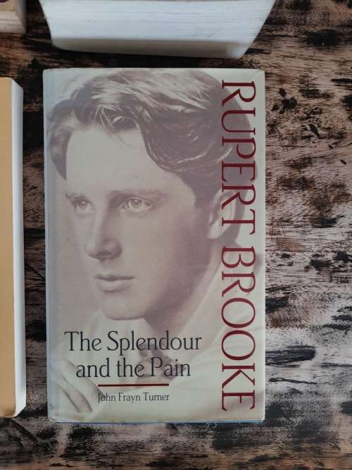 6 books dedicated to poetry