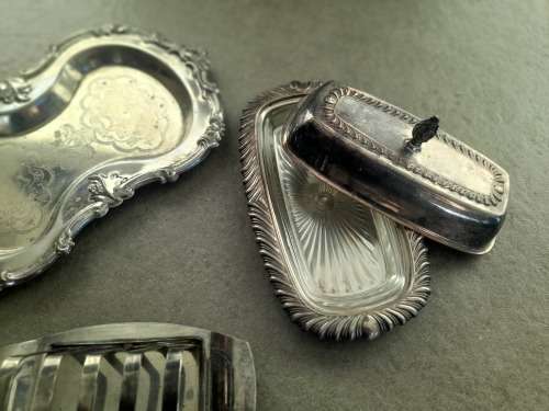 set of 3 Plated silvertoast rack,butter dish and plate