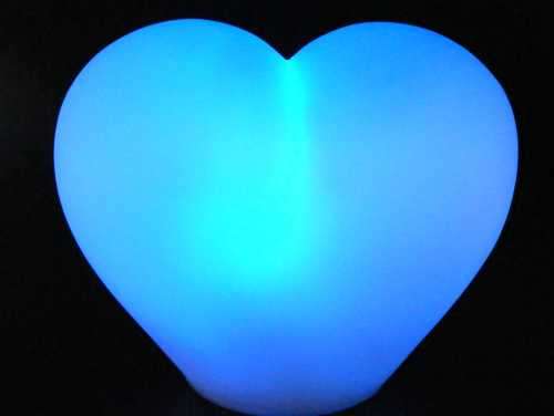 Color Changing HEART. Change into many different colors each sec. SEE Inside