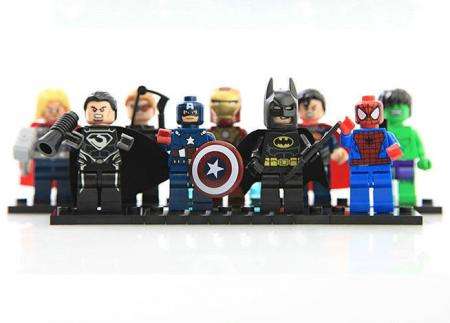 9 Piece action superhero leg mini figurines