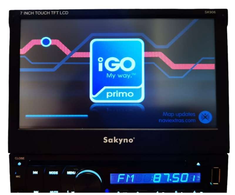 Sakyno Single Din 7` HD Touch Screen DVD, Navigation, Bluetooth, TV & Remote Detachable Face