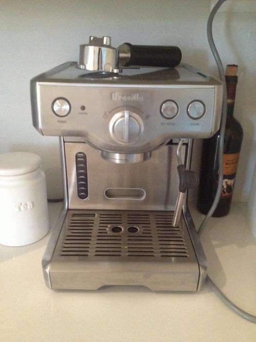 COFFEE MACHINE BREVILLE