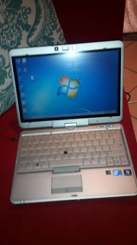 12.1" Touchscreen Core i5 HP EliteBook 2740p laptop/tablet (128GB SSD, 8GB RAM)