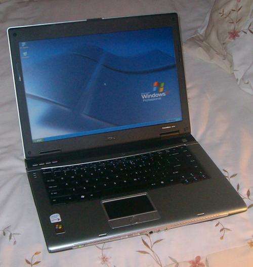 #CRAZY R1 AUCTION# #WEEKEND SPECIAL# Acer Travelmate 3270 - Excellent condition!!! High Specs!!!