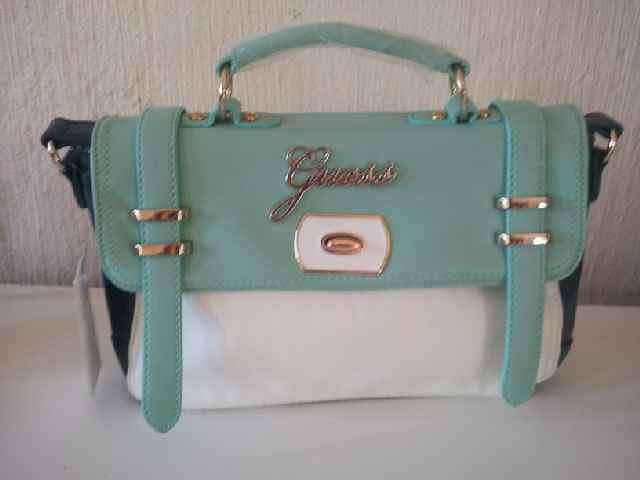 STUNNING GUESS REPLICA HANDBAG. ONLY 1!!!!!