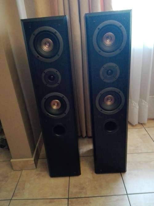 Technics Speakers