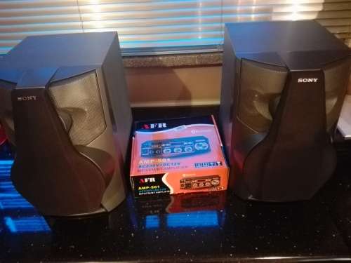 REDUCED - MUST SEE !!! SONY SPEAKERS 2nd hnd +BLUETOOTH AMPLIFIER new