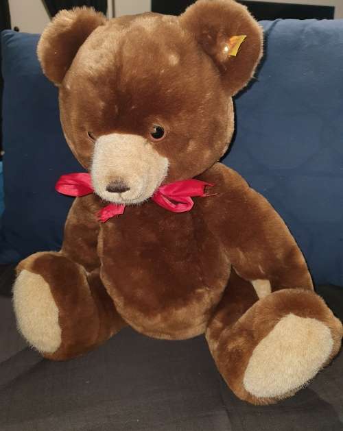 Steiff Large Petsy Teddy Bear