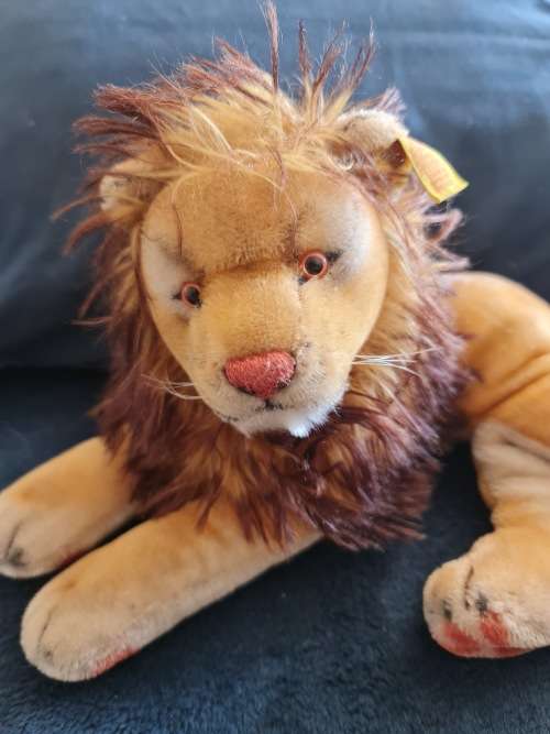 Steiff Lion