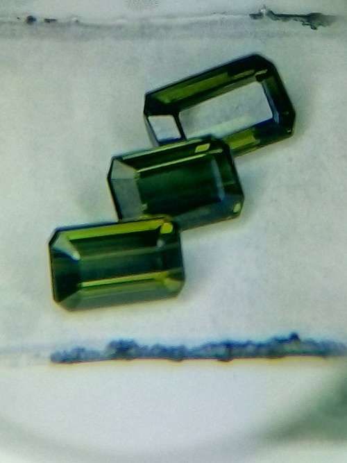 5.07ct t.w VS  Natural Unheated Green Tourmaline*CERTIFIED*