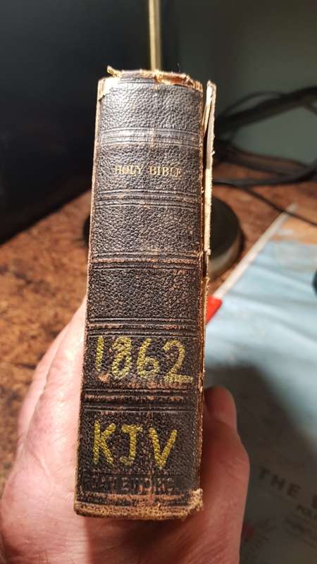 Bible 1862 KJV Pocket size Oxford print.