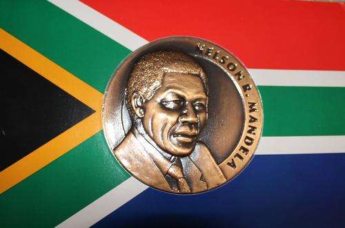 Mandela Inauguration 5oz Bronze Medallion with Certificate ****Original and Untouched***