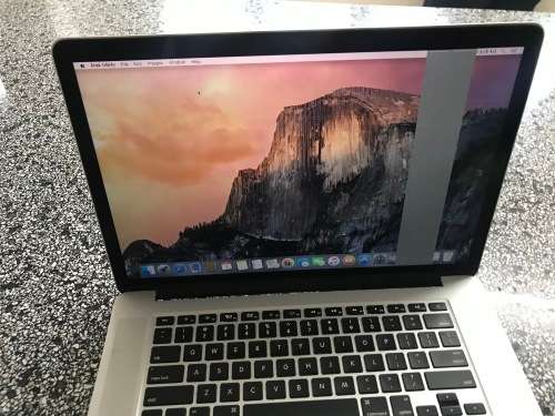 15inch**Macbook Pro Retina , 16GB Ram 512 GB SSD  **Damaged Screen*Sealed Charger inc