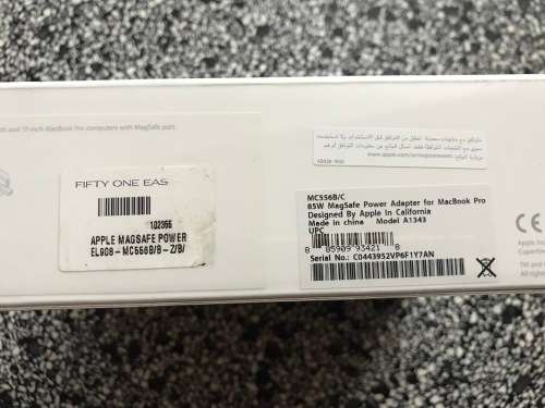 15inch**Macbook Pro Retina , 16GB Ram 512 GB SSD  **Damaged Screen*Sealed Charger inc