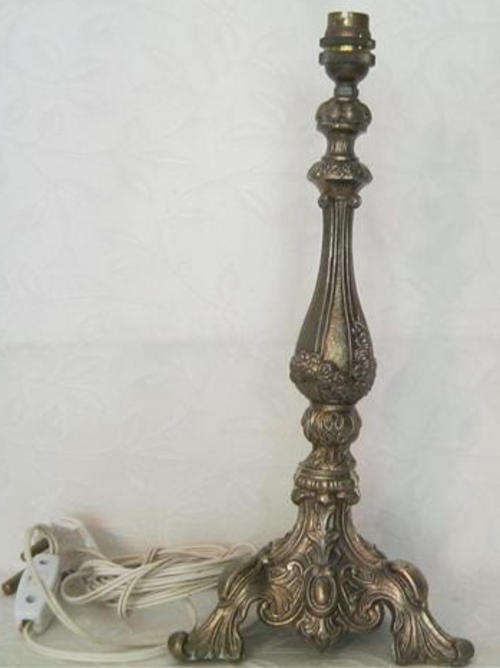 ANTIQUE, CAST  BRASS TABLE LAMP, BEAUTIFULLY DETAILED.