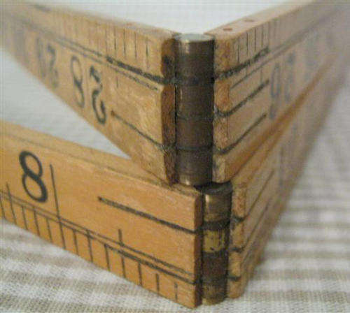 VINTAGE, WOODEN, FOLD UP RULER WITH MEASURING IN INCHES, CONDITION GOOD.